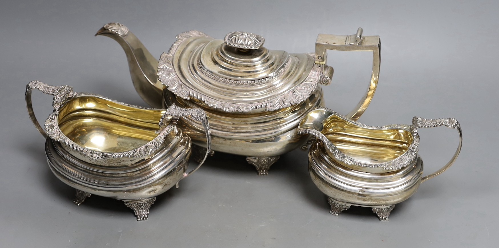 A George IV silver oval three piece tea set, by William Bateman, London, 1820/1/2, gross weight 41.8oz.